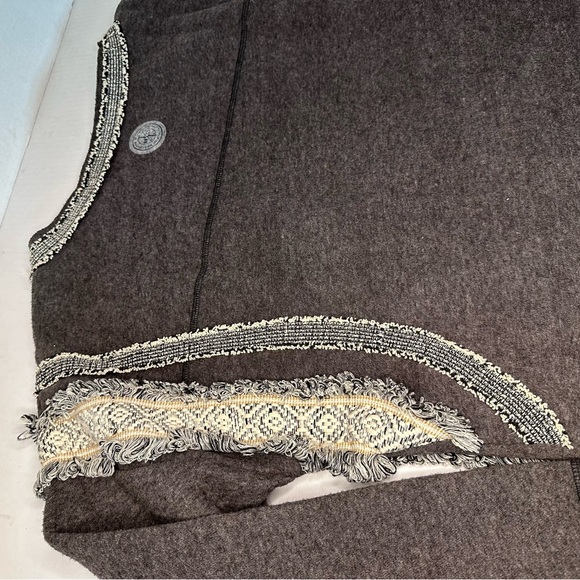 BNCI | Womens Navajo Gray Pullover Sweater - Poncho Inspo | Size Small - Picture 6 of 15